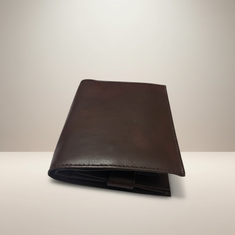 Men’s Minimalist Vegan Leather Bifold Wallet – Sleek & Sustainable